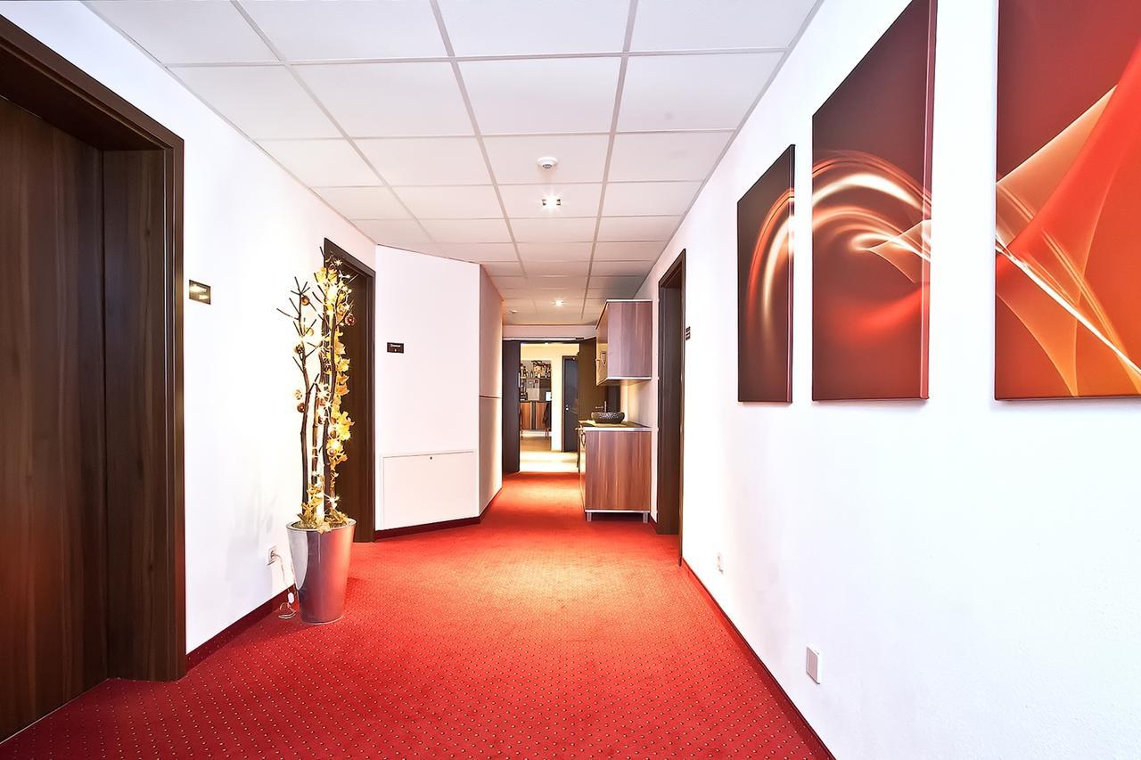 Hotel-Renner Buchbach المظهر الخارجي الصورة