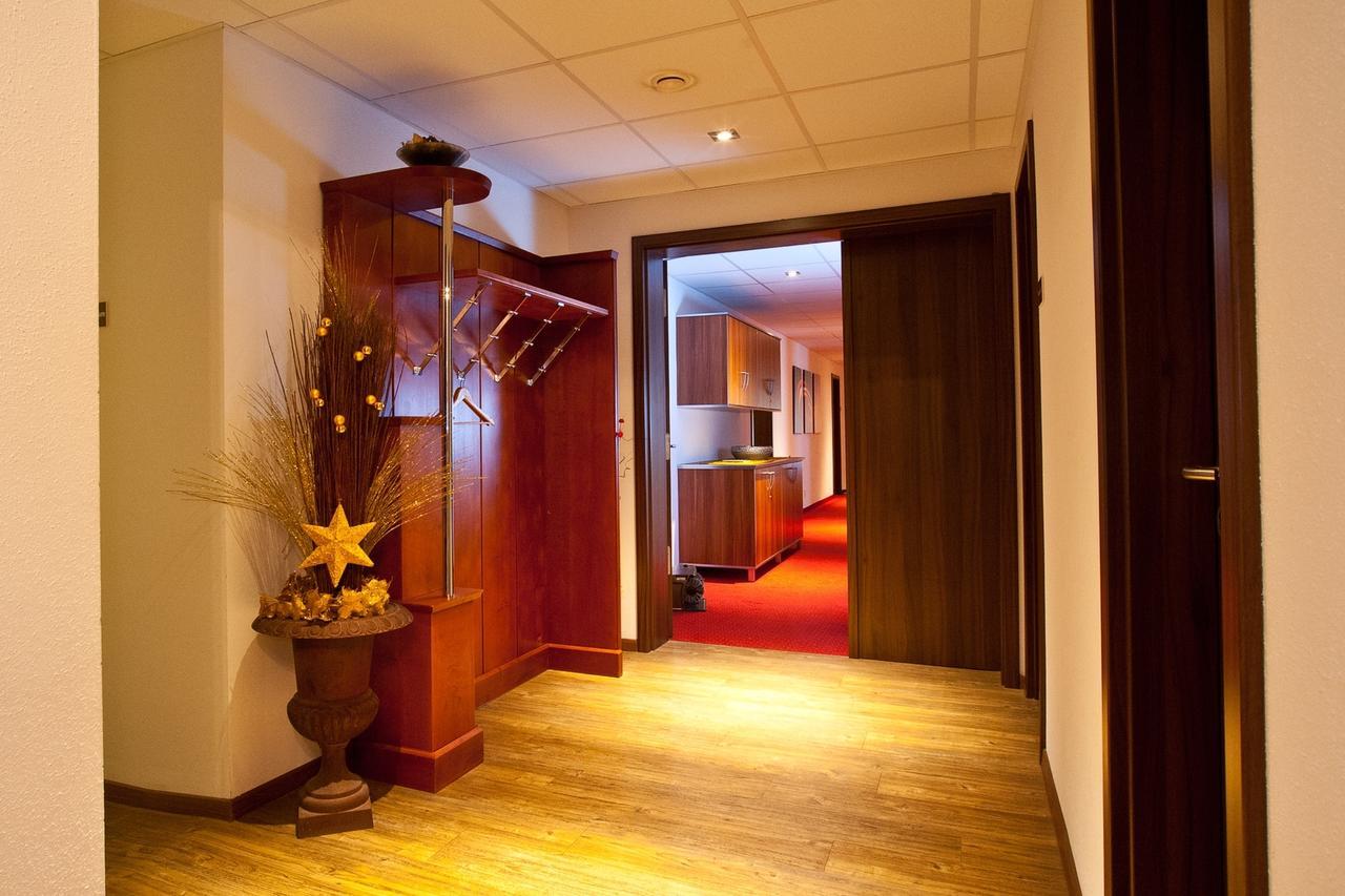 Hotel-Renner Buchbach المظهر الخارجي الصورة